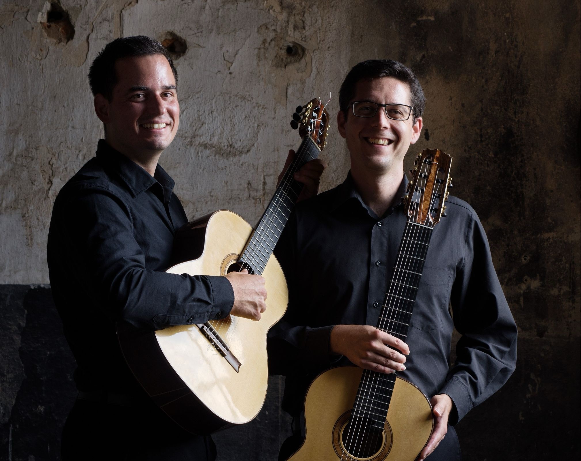 Duo Siempre Nuevo: Patrik Vacík a Matěj Freml – kytara