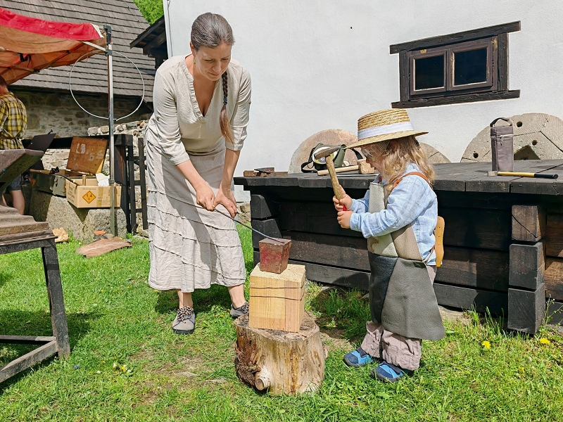 Image 7
